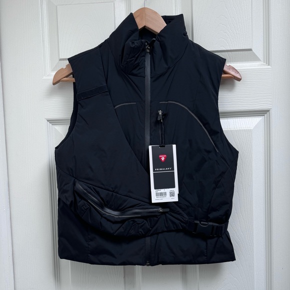 Lululemon Storage Insulated Running Vest, Black, Size 8 - NWT - Picture 2 of 14